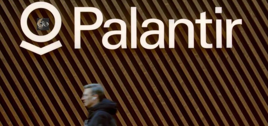 Palantir Declares Share Buyback, Raising Revenue Target on AI Boost